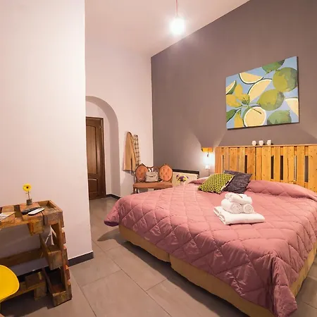 Πανσιόν Le 4 Stagioni Dante H Centro, By Clapa Group 2*