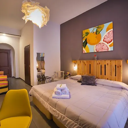Gasthuis Le 4 Stagioni Dante H Centro, By Clapa Group