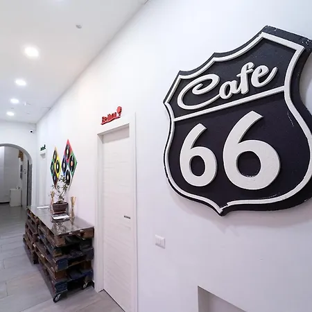 Le 4 Stagioni Dante H Centro, By Clapa Group Napels