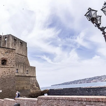 Le 4 Stagioni Dante H Centro, By Clapa Group Napels