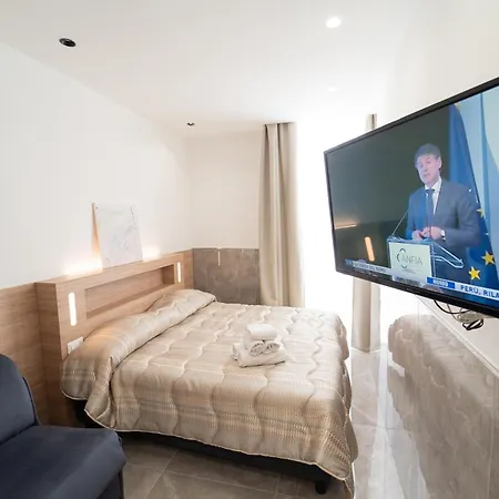 Le 4 Stagioni Dante H Centro, By Clapa Group Gasthuis Napels